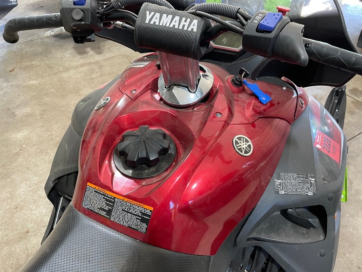 #7106-•-2009-yamaha-apex-snowmobile-(has-registration-card)-image-17