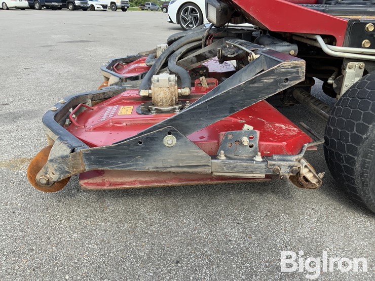toro-groundsmaster-3500d-image-10