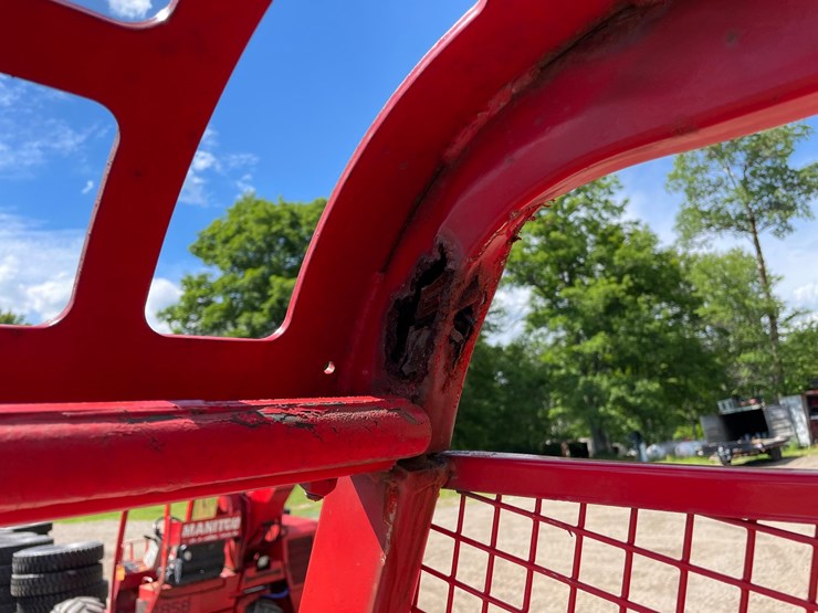 #6053-•-manitou-piggyback-forklift-image-24