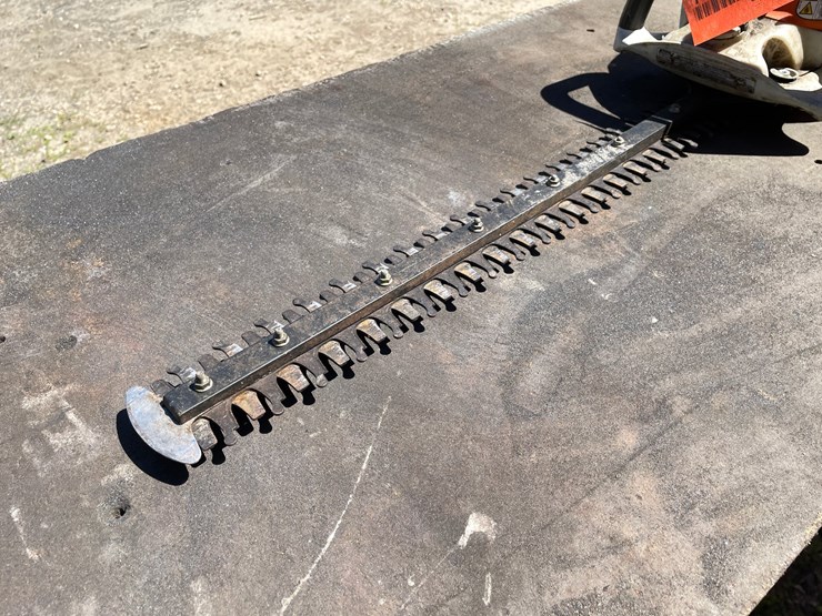 #7189-•-stihl-46-c-hedge-trimmer-image-7