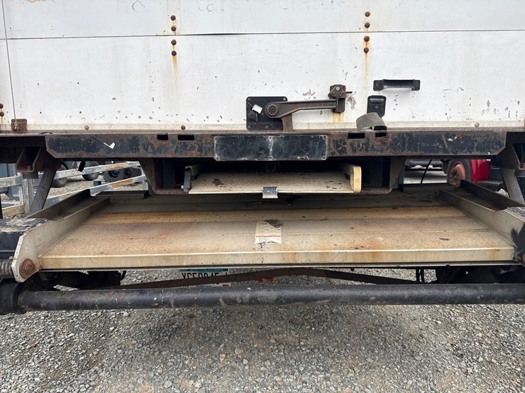 2011-international-durastar-4300-image-40