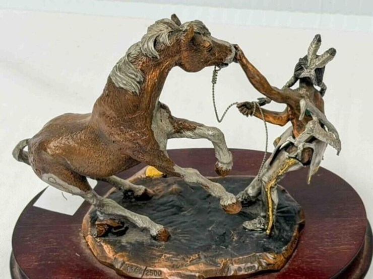 legends-sculpture-image-8