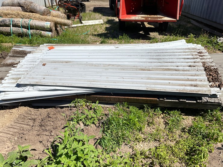 #7119-•-stack-of-metal-roofing-panels-image-5