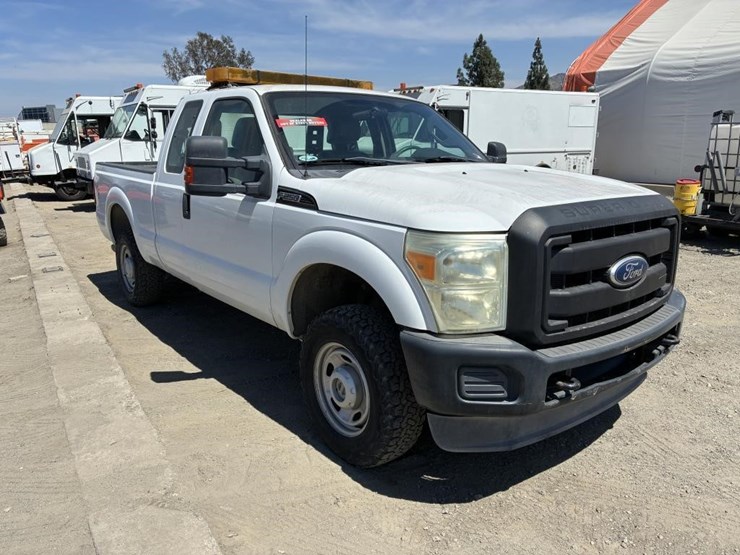 2011-ford-f250-image-2