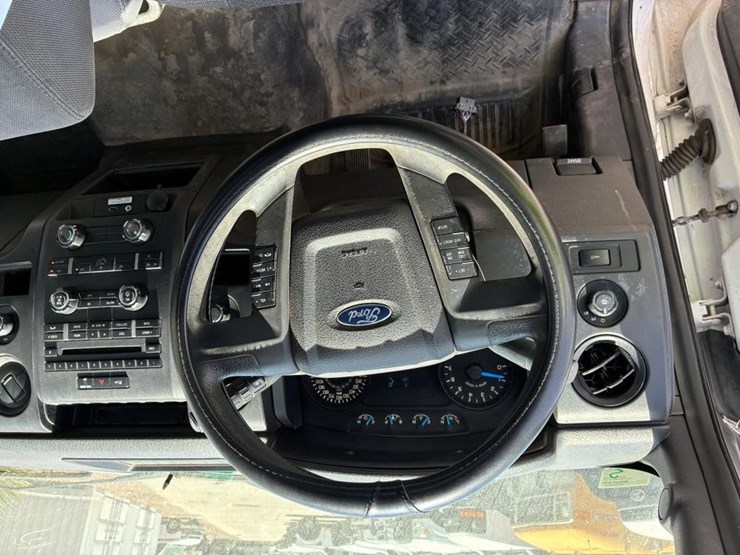 2014-ford-f150-image-16