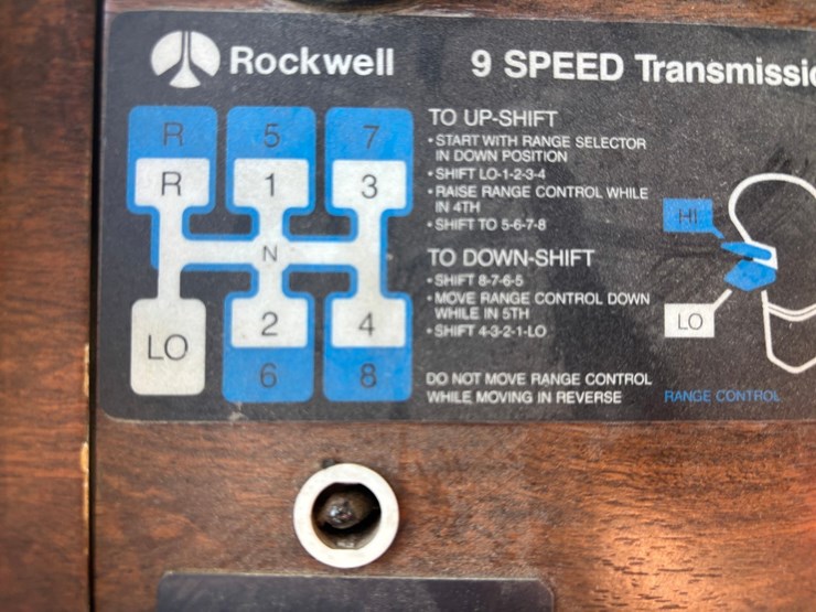 1988-peterbilt-377-image-48