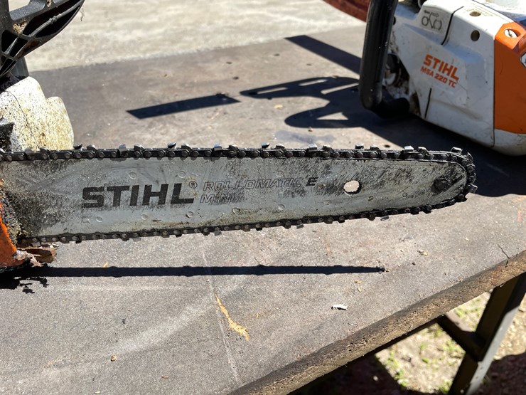 #7185-•-(2)-stihl-electric-chainsaws-image-13