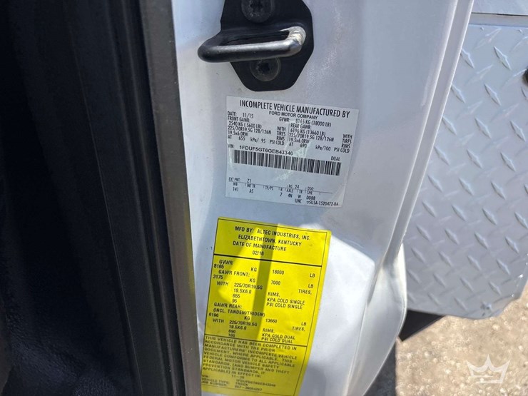 2016-ford-f550-image-6