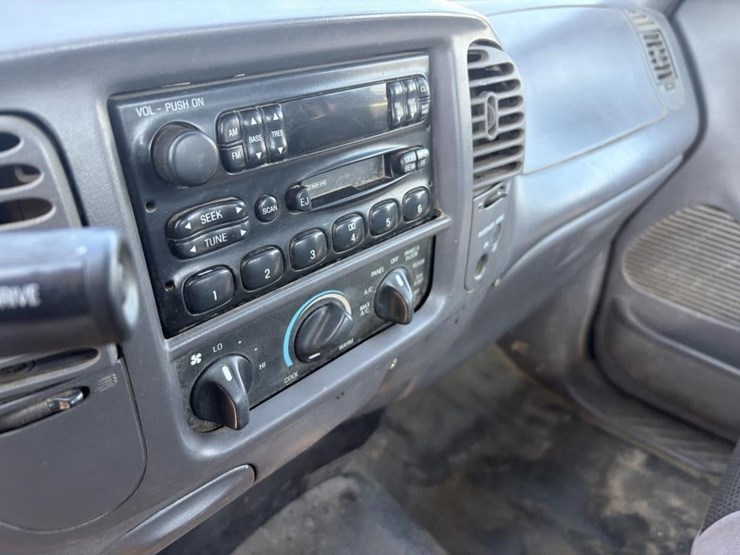 2003-ford-f150-image-14