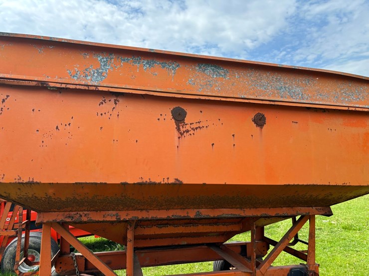 #2226-•-bradford-gravity-box-wagon-image-13