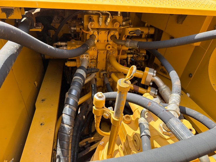 caterpillar-336el-image-77