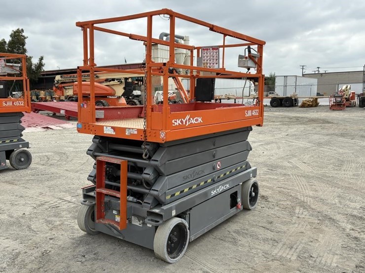 skyjack-sjiii4632-image-1