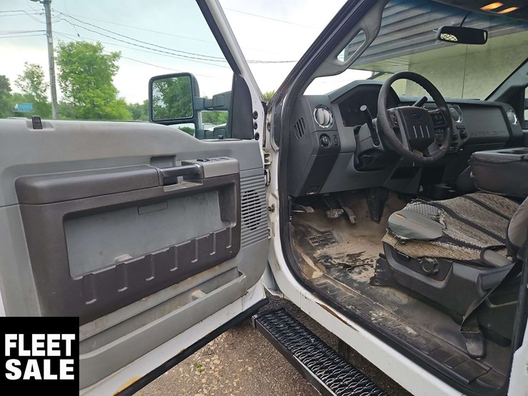 2015-ford-f350-image-17