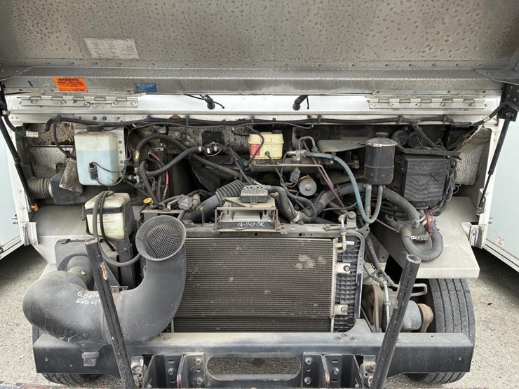 2008-workhorse-w62-image-12