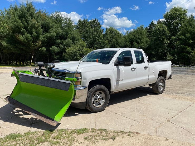 2015-chevrolet-2500-image-1