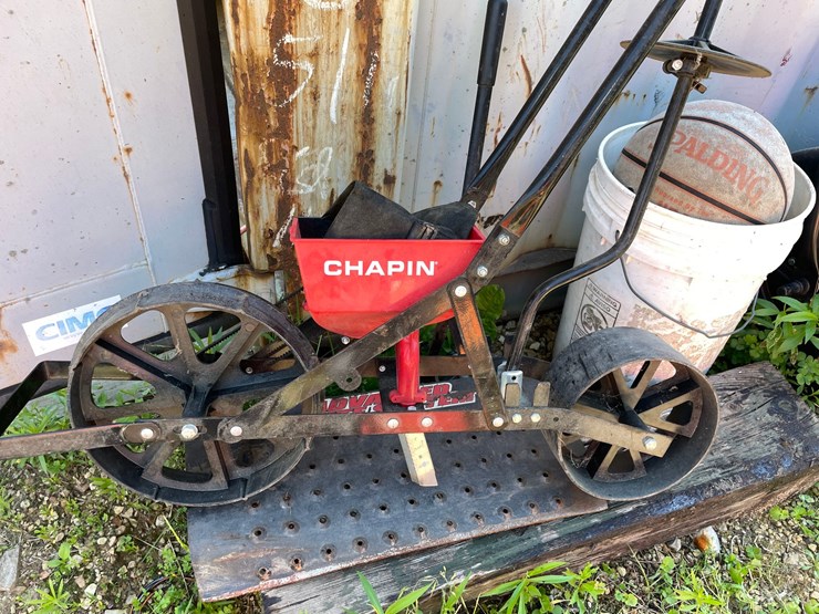 #7150-•-chapin-single-row-planter-image-1