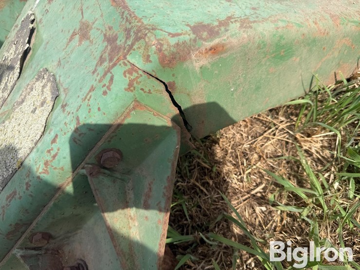2wd-tractor-fenders-image-13