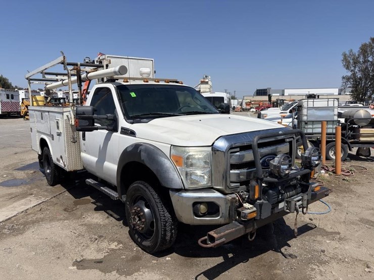 2012-ford-f450-image-2