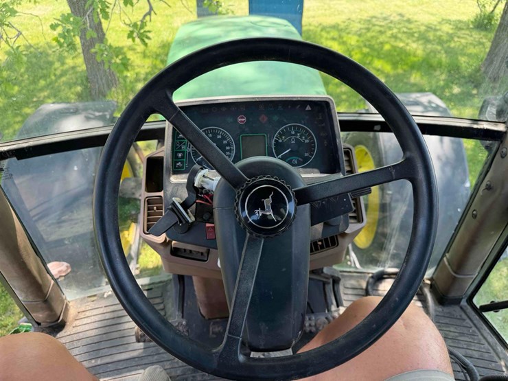 john-deere-7810-image-32