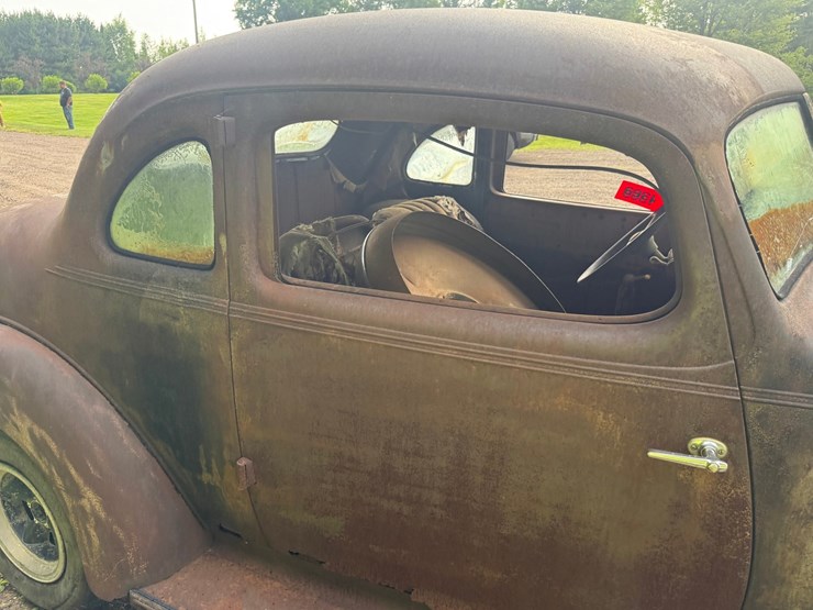 #1369-•-1936-terraplane-car-image-26
