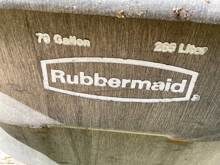 #7127-•-rubbermaid-stock-tank-image-10
