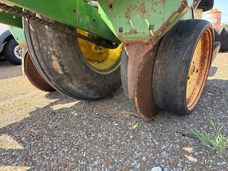 john-deere-2-image-12