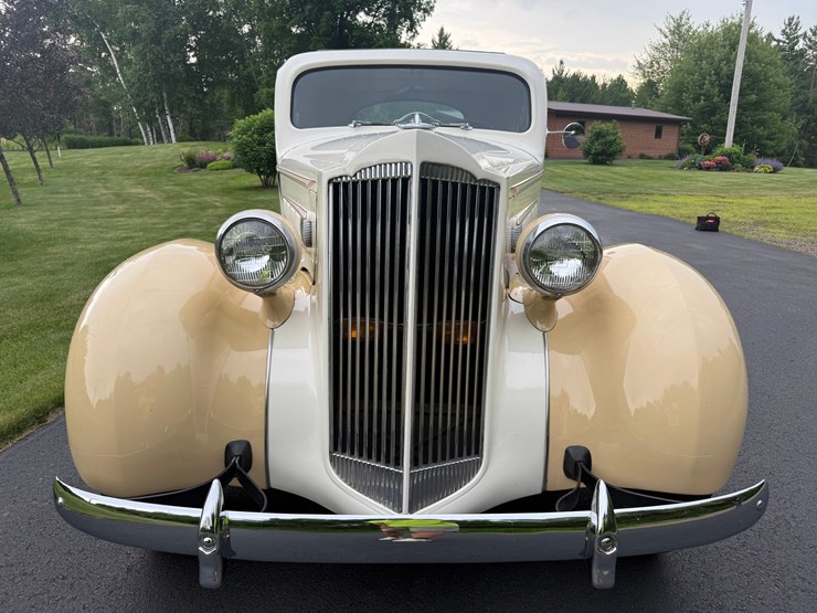 #1372-•-1937-packard-115-c-coupe-image-8