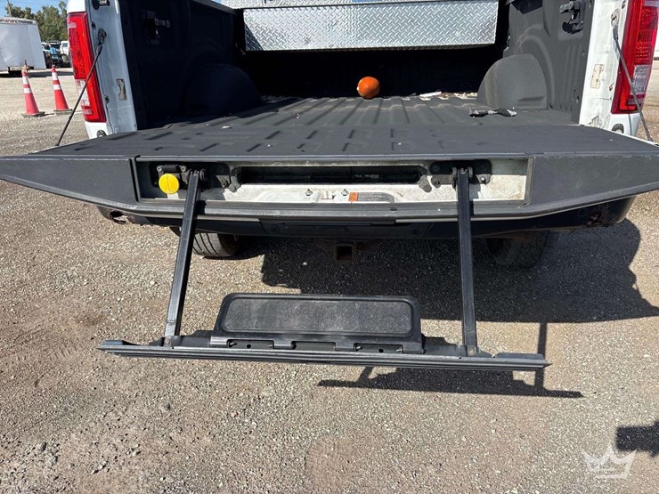 2016-ford-f150-image-22