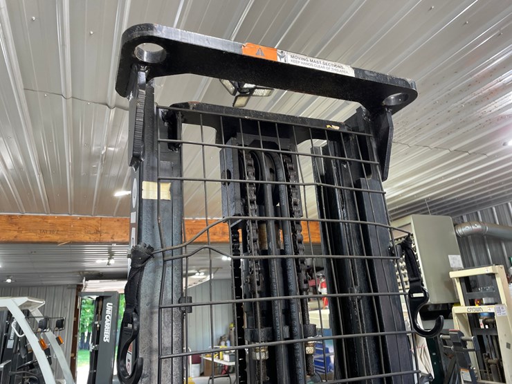 #6064-•-yale-electric-pallet-stacker-image-17