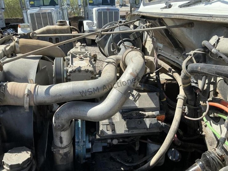 2000-international-4900-image-16