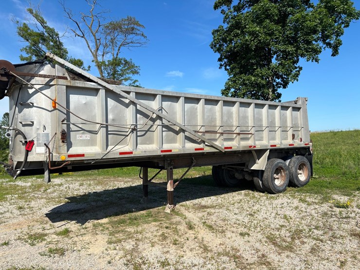 #2216-•-1978-montone-28'-end-dump-semi-trailer-image-1