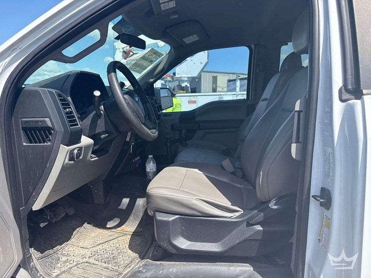 2016-ford-f150-image-12