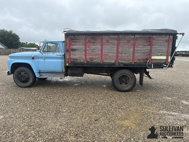 1965-chevrolet-c60-image-8