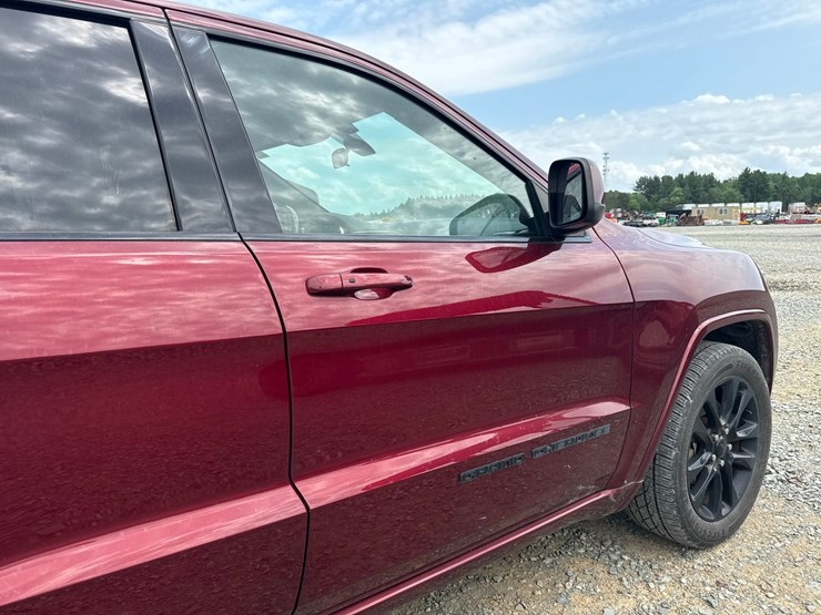 2021-jeep-grand-cherokee-image-32