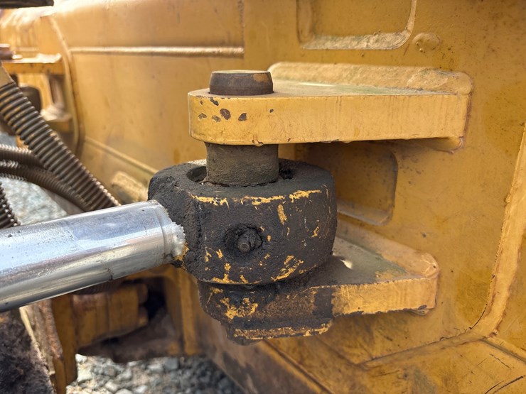 caterpillar-d3c-xl-image-29