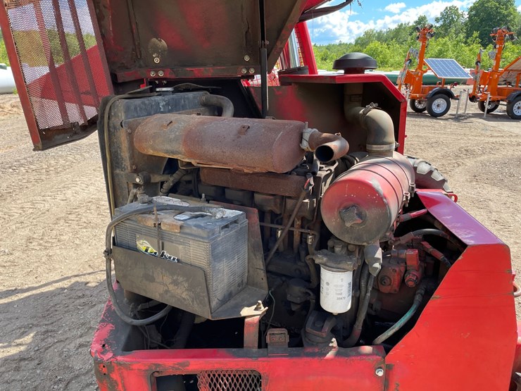 #6053-•-manitou-piggyback-forklift-image-32
