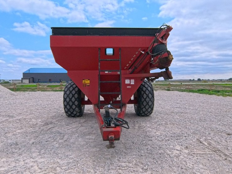 united-farm-tools-760-image-8