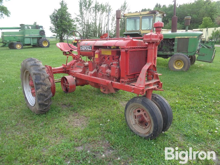 1938-farmall-f-20-2wd-tractor-image-3