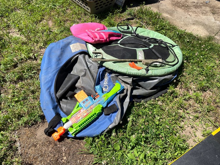#7161-•-assortment-of-recreational-items-image-3
