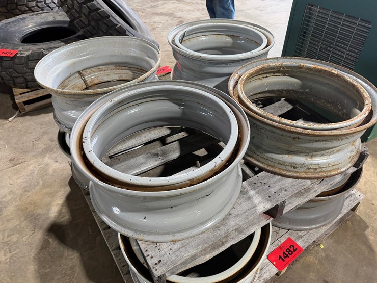 #1481-•-11r22.5-wheels-(lot-of-4)-image-3