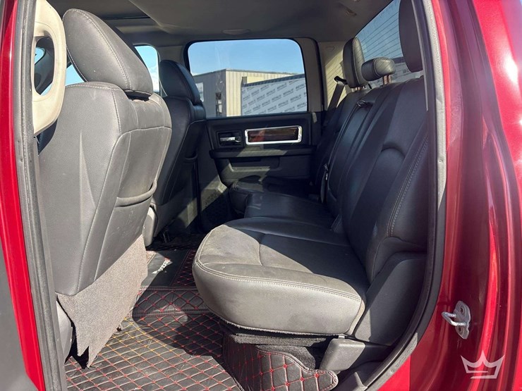 2011-dodge-ram-3500-image-14