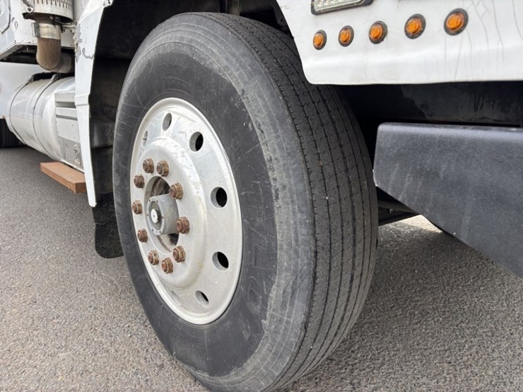 1989-peterbilt-377-image-14