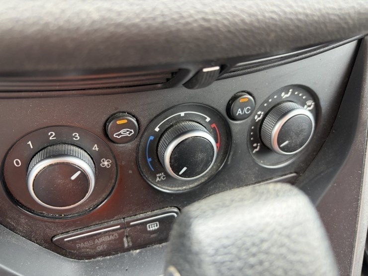 2014-ford-escape-image-30