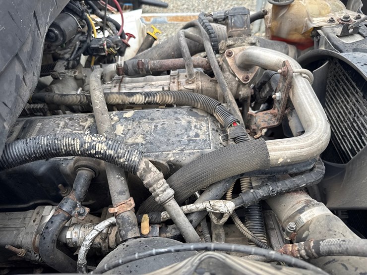 2011-international-durastar-4300-image-27