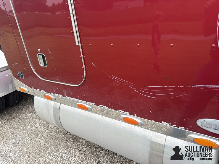 2003-peterbilt-379-image-19