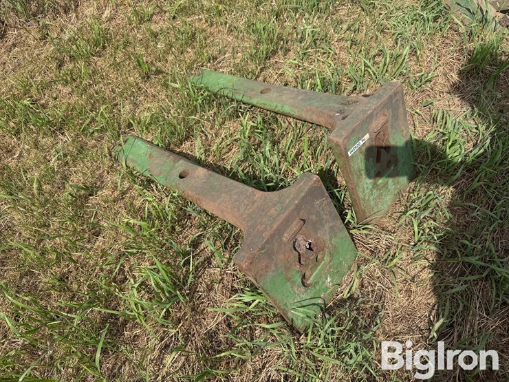 john-deere-b-image-3