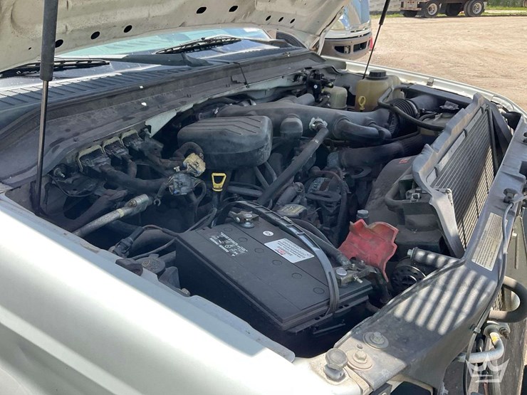 2010-ford-f350-image-14
