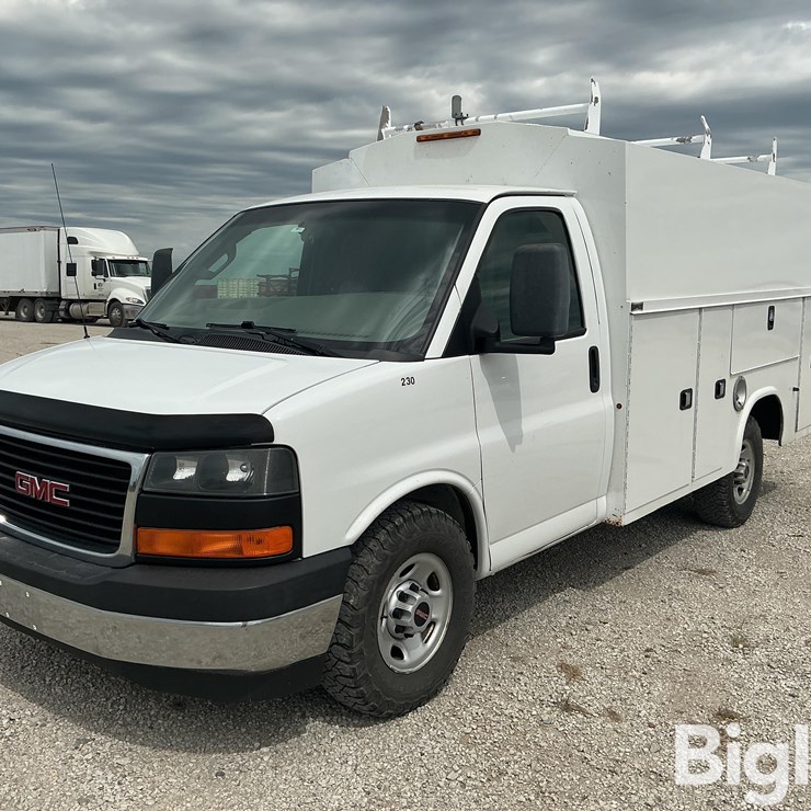 2017 UTILITY Van