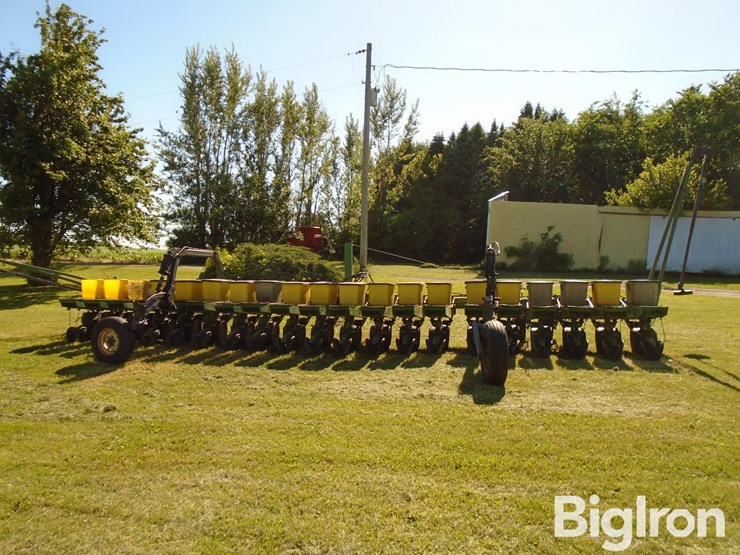 john-deere-7100-image-6