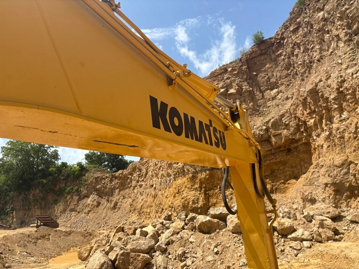 komatsu-pc200-lc-6le-image-48